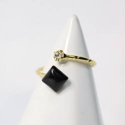 オニキス 6mm スクエア ジルコニア 指輪 フリーサイズ 3枚目の画像