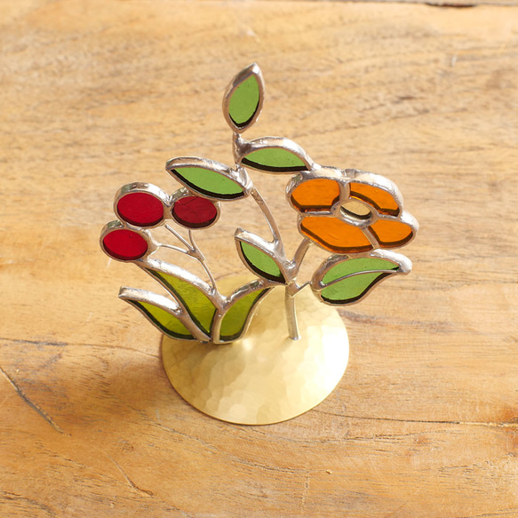 ステンドグラス　オレンジの花と赤い実　（真鍮ベース） 6枚目の画像