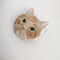 【限定1点】猫刺繍のブローチ　Daisy 3枚目の画像