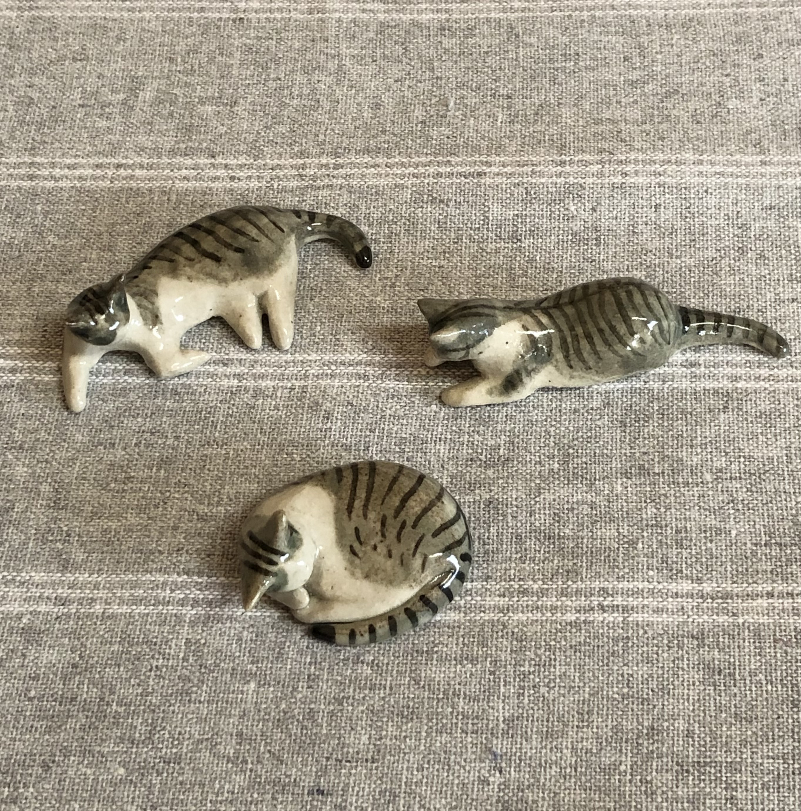 白 猫型箸置き