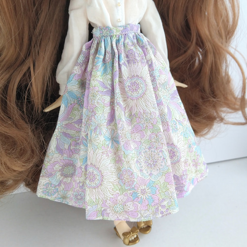 828※春服・紫の花柄ロングスカート※ブライスアウトフィット※1/6 828※春服・紫の花柄ロングスカート※ブライスアウトフィット※1/6