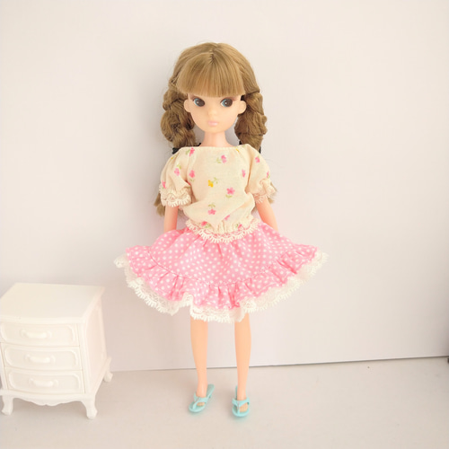 TAKARA タカラ リカちゃん 洋服 日本製 ② 花柄 フリル ワンピース TAKARA タカラ リカちゃん 洋服 日本製 ② 花柄 フリル
