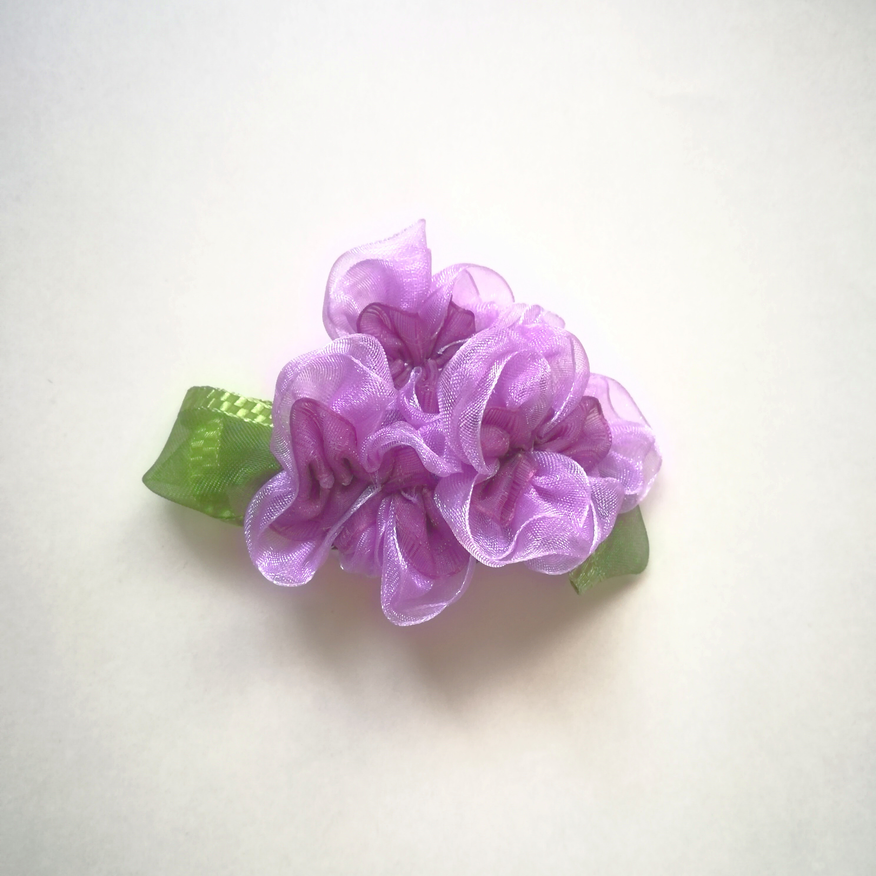 すみれ色の花束とリボン、午後のお茶会スワロフスキーコラージュ