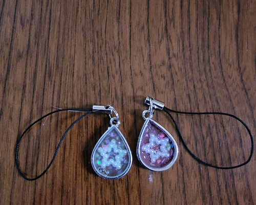 売れました　夜空の星めがねストラップ　レジン 売れました 夜空の星めがねストラップ レジン アクセサリー