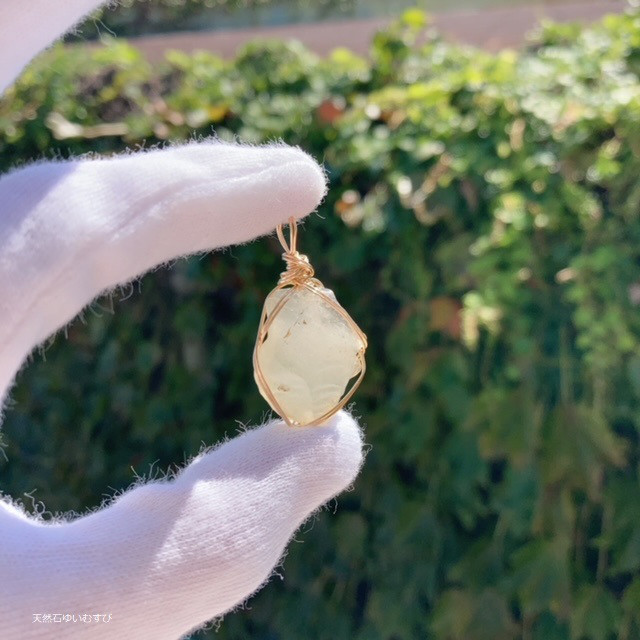 【14kgf】リビアングラス　＊魂の旅の案内人＊