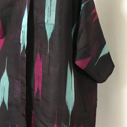 一点ものハンドメイド正絹着物リメイク/春から秋へのスタイリッシュ広襟コート 8枚目の画像