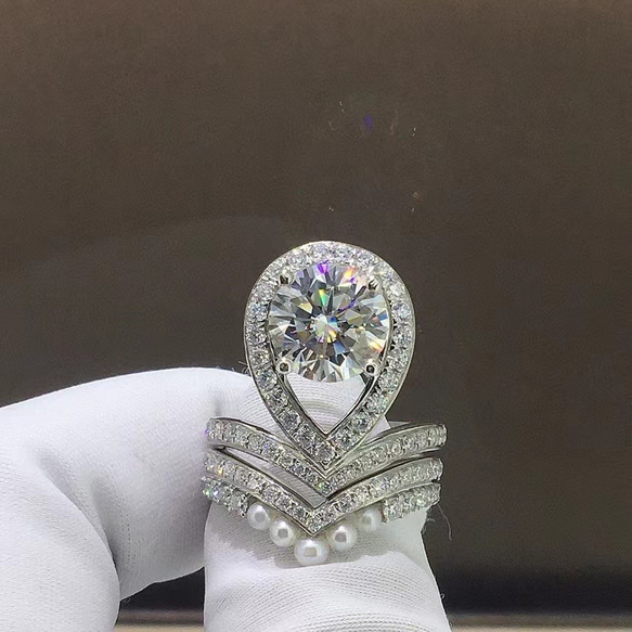 newデザイン】モアサナイト リング K18WG 指輪・リング Worldstone  