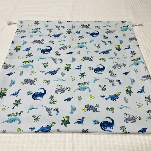 大きな巾着袋 縦50cm 横50cm 恐竜柄水色 体操服袋・お着替え袋