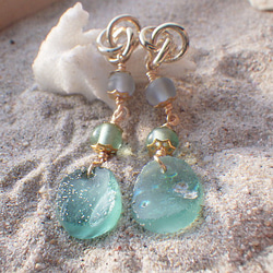 Seaside Romanglass Earrings☆ローマングラス☆一点物 13枚目の画像