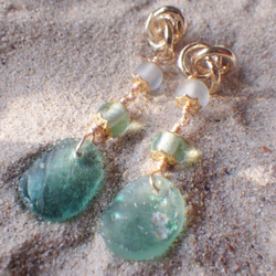 Seaside Romanglass Earrings☆ローマングラス☆一点物 15枚目の画像