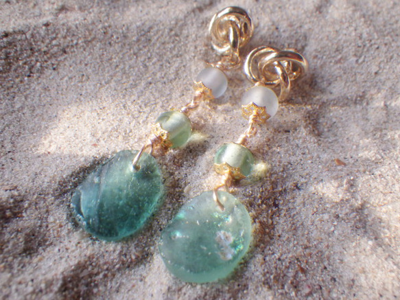 Seaside Romanglass 耳環 ☆ 羅馬玻璃 ☆ 獨一無二的商品 第15張的照片