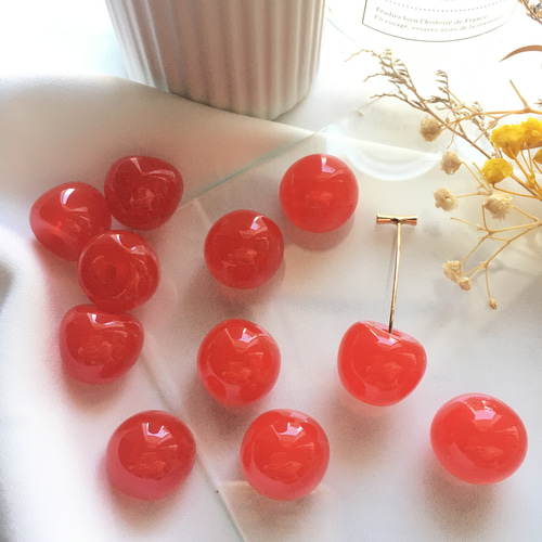 送料無料】さくらんぼの実 チェリー ピアスパーツ 未完成品 1ペア