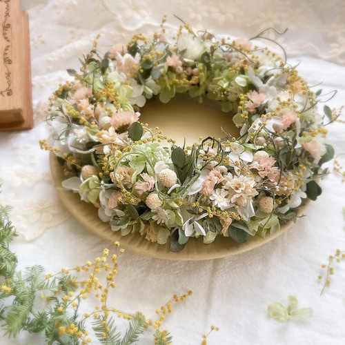 おすすめ ミモザの蕾のグリーン フラワーリースc パールアカシア