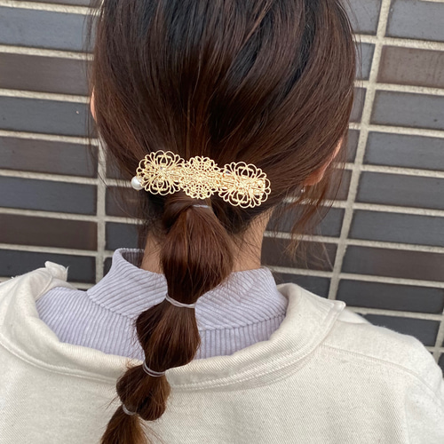 ꕤ︎︎ 結婚式・卒業式にも＊大人可愛いゴールドバレッタ ꕤ︎︎