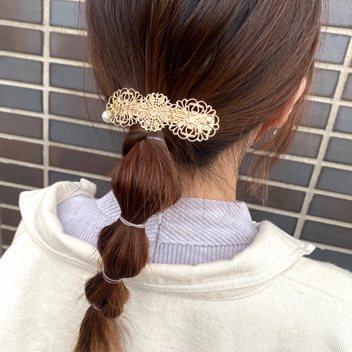 アッカ　バレッタ　新品未使用　ベージュ　ゴールド ꕤ︎︎ 結婚式・卒業式にも＊大人可愛いゴールドバレッタ ꕤ︎︎