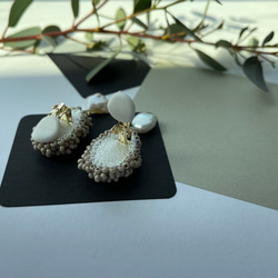 ビーズ刺繍アクセサリー/ビーズアクセサリー/イヤリング/淡水パール/入園式/入学式/春イヤリング/くすみカラー/ピアス 7枚目の画像