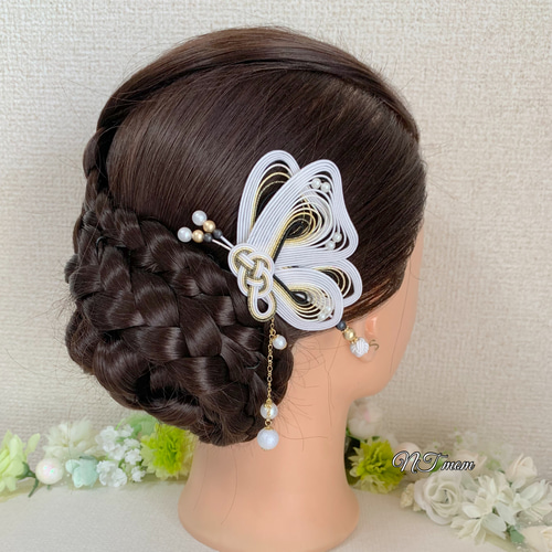 成人式卒業式水引髪飾り・小蝶・白黒金 かんざし NTmom 通販｜Creema
