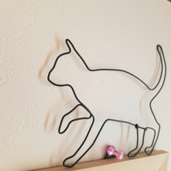 ねこのさんぽ【 親 ねこ 】 ワイヤーアート ハロウィン ウォールデコ 看板  シルエット 猫 かわいい インテリア雑貨 2枚目の画像
