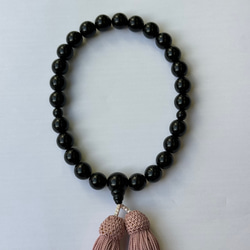 黒珊瑚のお念珠　主珠約10㎜　親玉、ボサ黒珊瑚　正絹長房灰桜色　R50312Y2 6枚目の画像