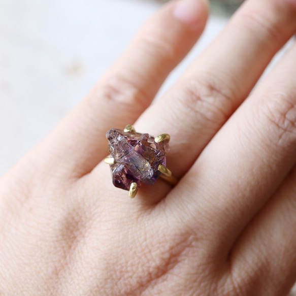 [獨一無二的物品] 原石紫水晶耳環/耳環 第9張的照片