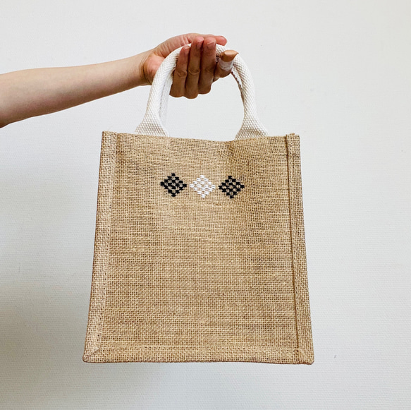送料無料】ジュートバッグ A6 こぎん刺しアレンジ 麻 024 トートバッグ