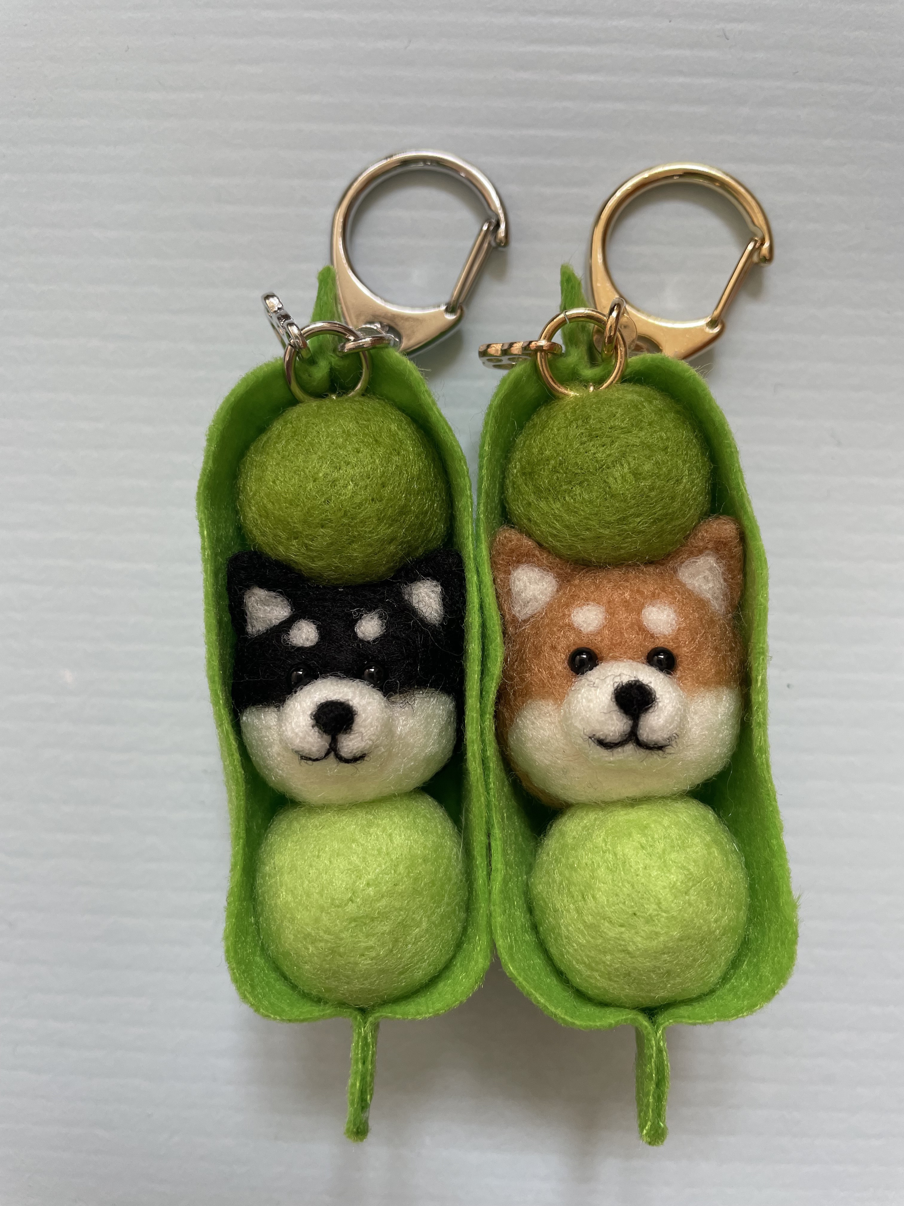 はんどわーくベーる 羊毛フェルト 柴だんご1点柴枝豆3点　4点セット はんどわーくベーる 羊毛フェルト 柴だんご1点柴枝豆