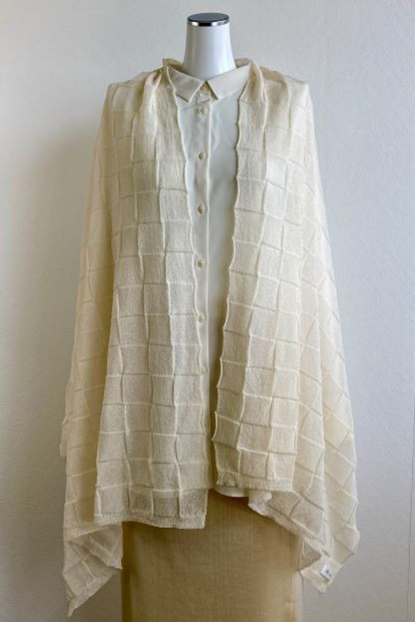 【春夏】『和紙』で編んだ、か～るい格子柄大判ニットストール 10枚目の画像