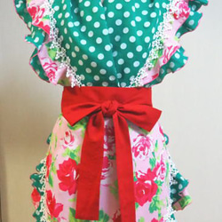 フラメンコ用シージョとエプロンB(ピンクの花柄とグリーンの水玉