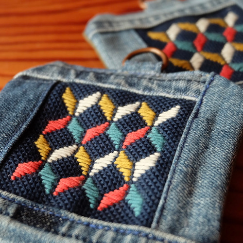 こぎん刺しコースター☺︎ダイヤ【キャンプ☺︎刺繍】デニムリメイク