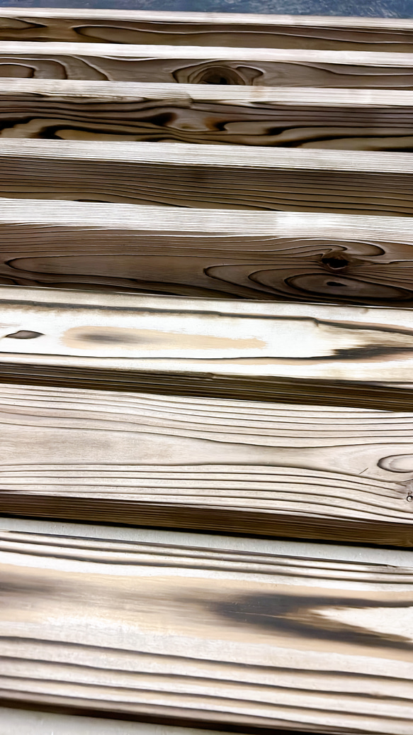 焼杉　木目　2×4　ツーバイフォー　木材　杉　木工 7枚目の画像