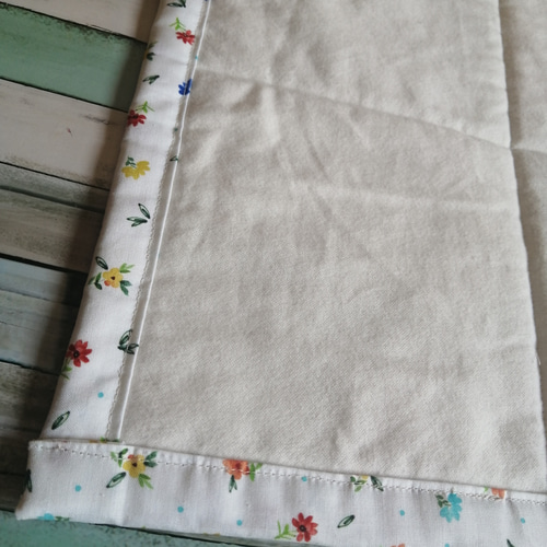 ハンドメイド　パッチワーク　ベビーキルト　ブランケット　ダークカラー IMG_3224.jpg