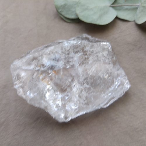 ロッククリスタル(白水晶) ロッククリスタル (白水晶)が本物かどうかを見分ける5つの方法