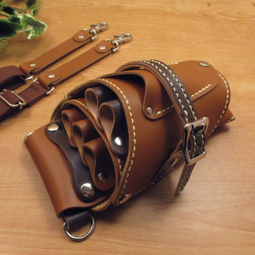 コンチョ付　キャメル＆焦げ茶　５丁　 本革シザーケース　SCA-125/CCA コンチョ付 キャメル＆焦げ茶 5丁本革シザーケース SCA-125/CCA