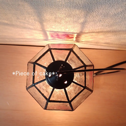 ステンドグラス　フュージングの赤い薔薇のランプ(LP-)＜インテリア照明　バラ　シェイド　ローズ＞ 4枚目の画像