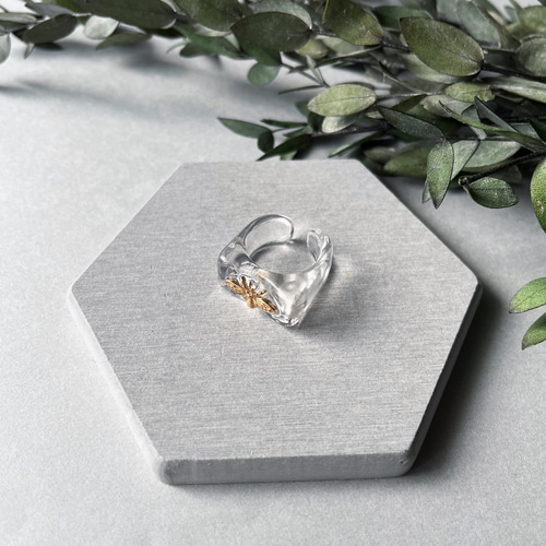 ドライフラワー入り レジン リング💍 約17号サイズの通販 by M
