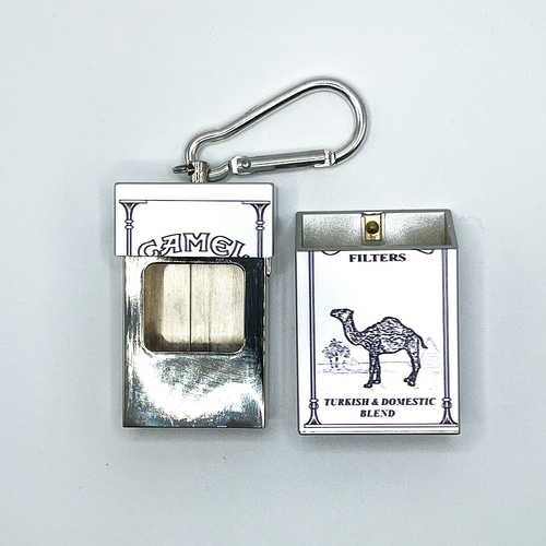 Stussy カラビナ、携帯灰皿、ライト 小物3点セット STUSSY - STUSSY キーホルダー 携帯灰皿 小物入れの通販 by Sakoppy