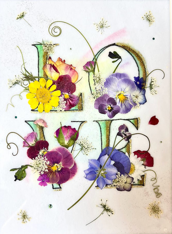 愛があふれる「ラブ」の文字をお花で飾ったアート押し花額03 6枚目の画像