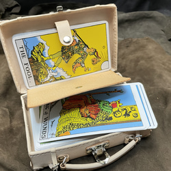 【限量版】象鼻型塔羅牌盒“旅程”L號 第3張的照片