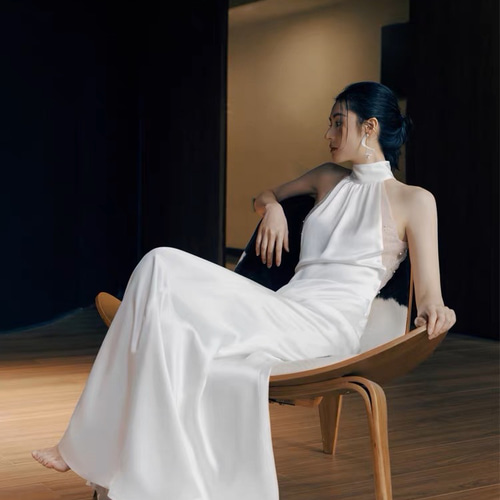 ソフトマーメイドドレス ホルターネック ドレス ウララ--1000着達成  