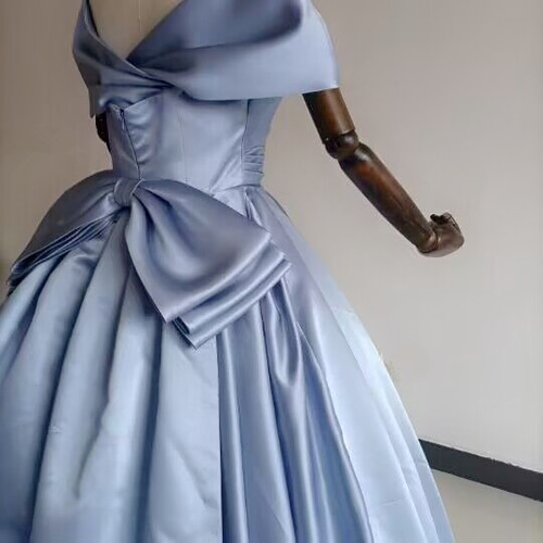 美品！ ウエディングドレス 青 オフショルダー ビスチェ ふっくら  