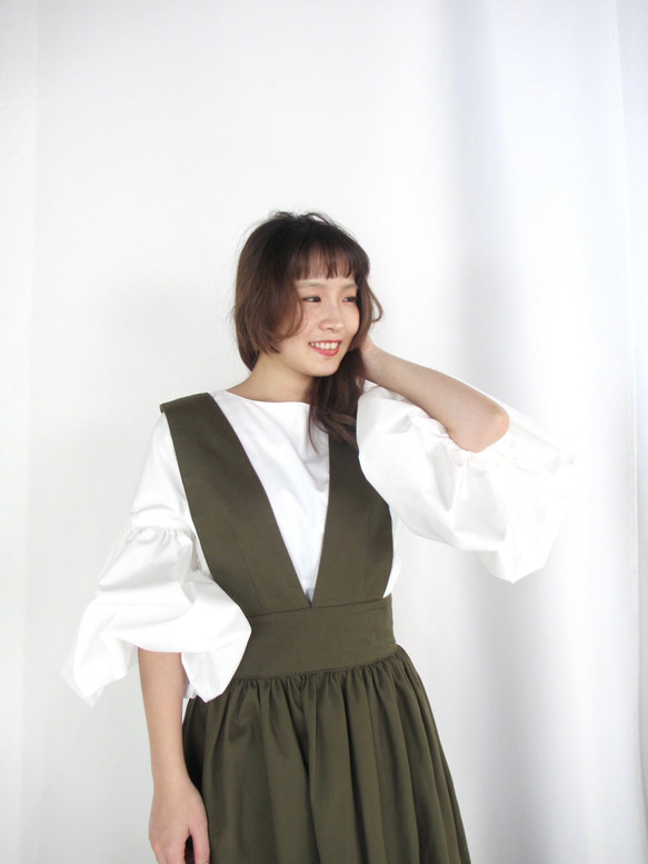 back cross one-piece / khaki 3枚目の画像