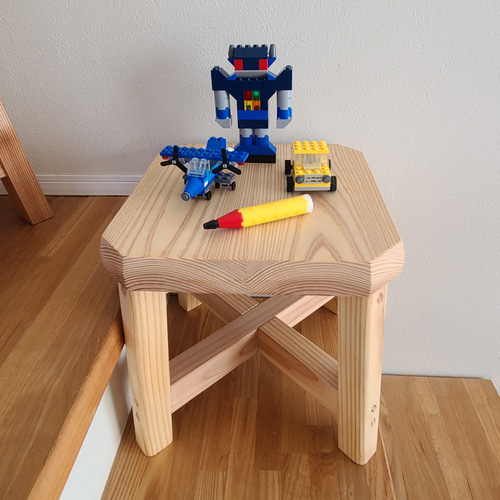 ヒノキ八角形テーブル　椅子　スツール　ナチュラル　シンプル　サイドテーブル　無垢 ワケありな逸品/1点のみ】八角形スツール 椅子 テーブル 無垢