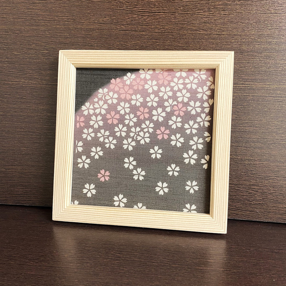 桜を麻生地にプリント　吉野杉の額に入れた麻額絵　 3枚目の画像