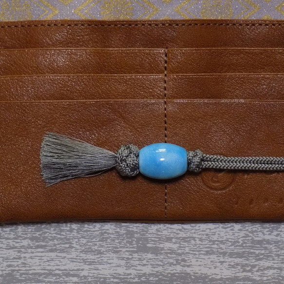 金彩工芸　家紋菱　金仕上げ　本牛革茶色×金糸織紫苑色帯地製　「本革製道中財布」 をかし 商標登録　をかし