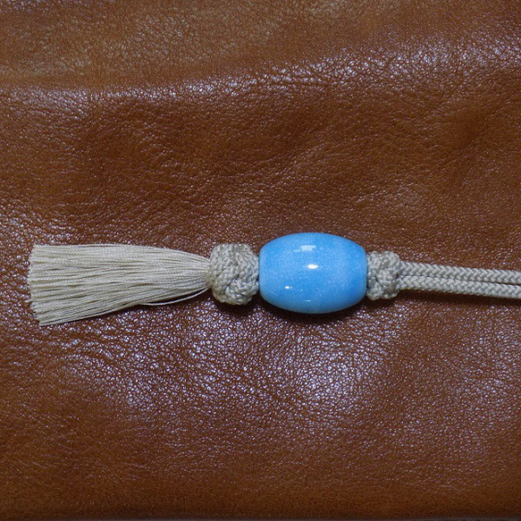 金彩工芸　家紋菱　金仕上げ　本牛革茶色×金糸織紫苑色帯地製　「本革製道中財布」 をかし 商標登録　をかし