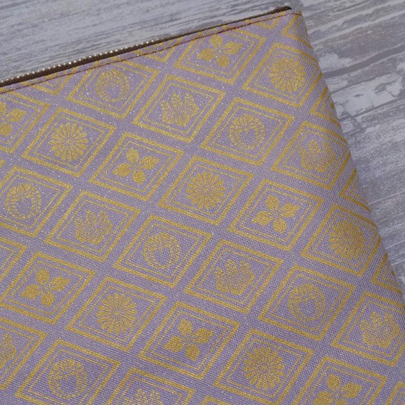 金彩工芸　家紋菱　金仕上げ　本牛革茶色×金糸織紫苑色帯地製　「本革製道中財布」 をかし 商標登録　をかし