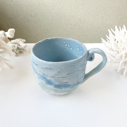 陶器のマグカップ【海の泡】 1枚目の画像