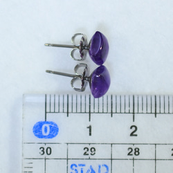 紫水晶耳釘（6 毫米方形鈦柱） 第5張的照片