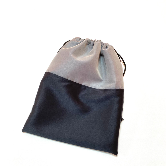 送料無料☆巾着袋　お着替え袋　給食袋　シンプル　男の子　入園　入学　ハンドメイド　ブラック　グレー 2枚目の画像