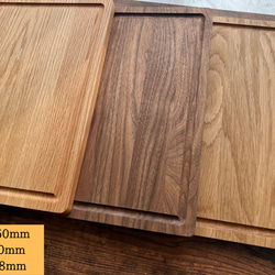 3種類の材種から選べる まな板。 木製 撥水 日本製 ウォールナット オーク カッティングボード 木 一枚板 丸 パン 3枚目の画像